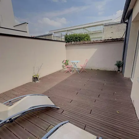 Avec Terrasse Privee - Jacuzzi, Sauna Cuisine Equipee *